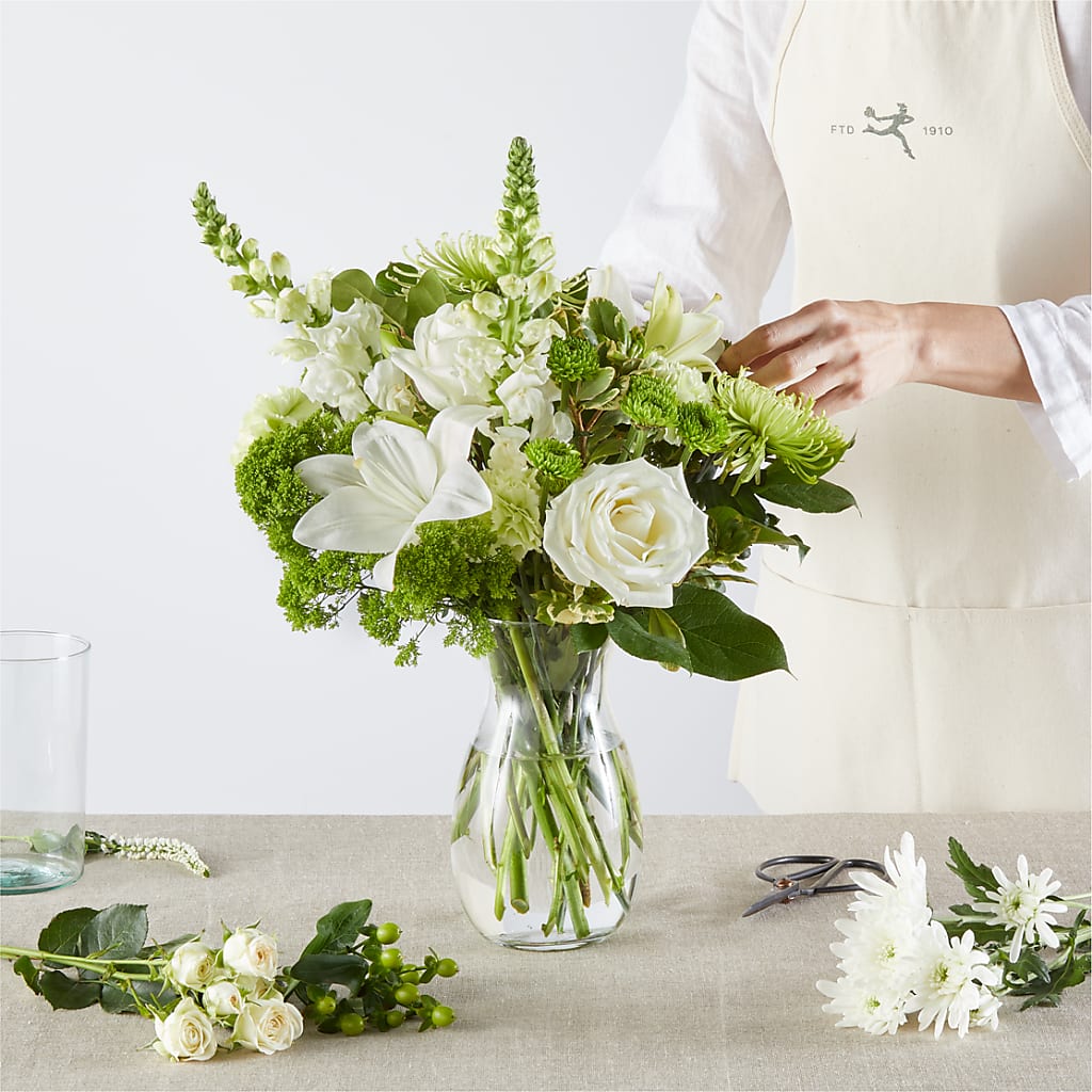 Irish Garden - A Florist Original – Acacia Flower Shop Inc, Orangeburg SC