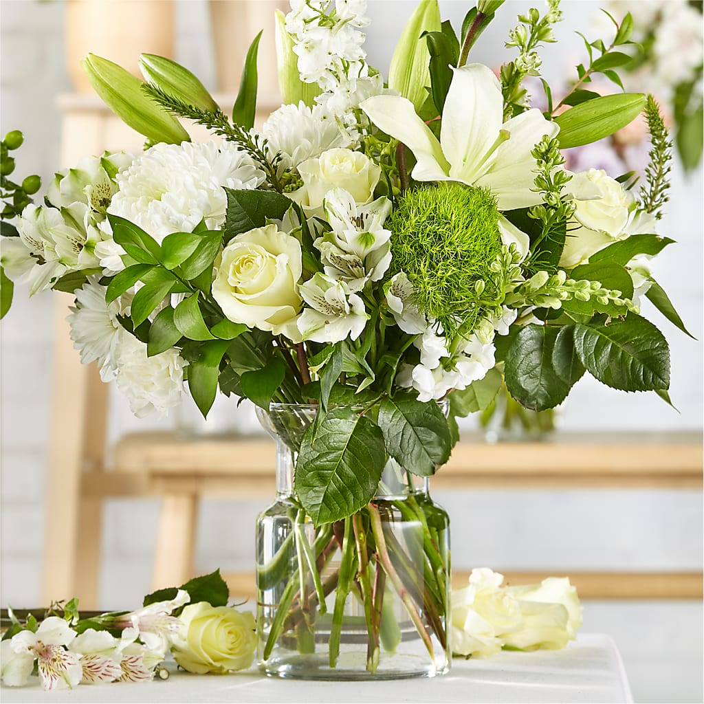 Classic Ivory – A Florist Original – Acacia Flower Shop Inc, Orangeburg SC