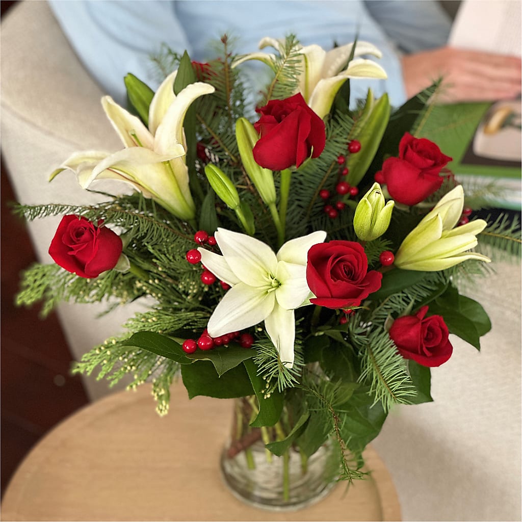 Sparkling Snowflakes Bouquet –  Acacia Flower Shop Inc, Orangeburg SC