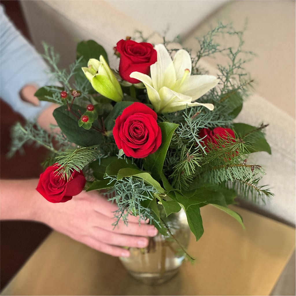 Glittering Lights Bouquet –  Acacia Flower Shop Inc, Orangeburg SC