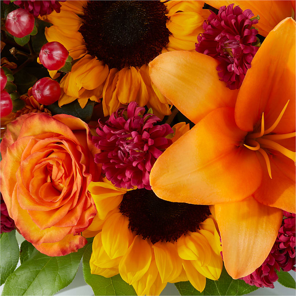 Grateful Centerpiece –  Acacia Flower Shop Inc, Orangeburg SC